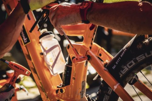 Beta 97TTx T-szárú Torx®-imbuszkulcs, műanyag markolattal, krómozott, fekete hegyek T6