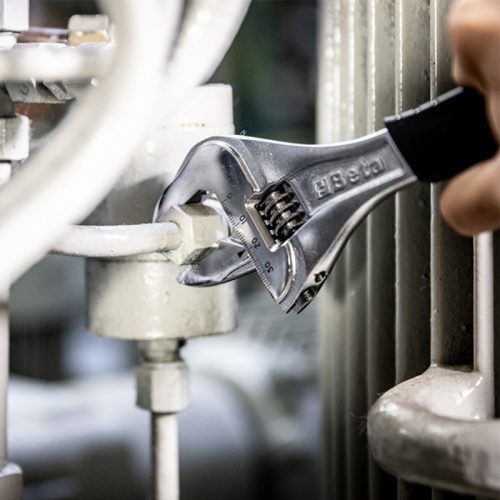 Beta 111CM 270 Széles nyílású állítható villáskulcs, krómozott, rövid sorozat 270mm