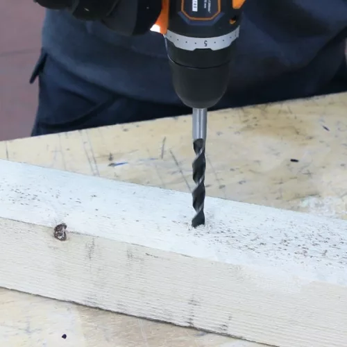 Beta 420D/SP8 8 részes hengerelt csigafúró készlet fához, 2 vágóéllel, központosító csúccsal műanyag tokban