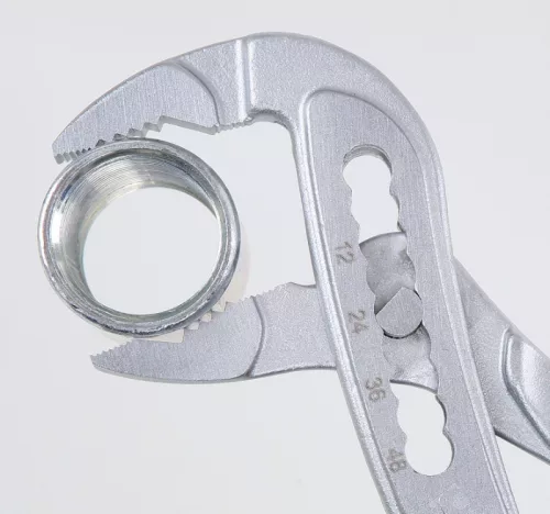 Beta 1048MQ 250 ​Vízpumpafogó, stifttel állítható, 250mm szigetelt, 1000V