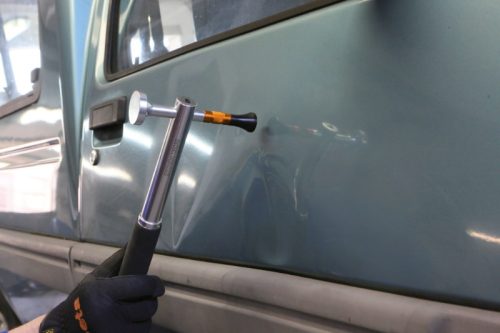 Beta 1360/K6 Sík kerek fejű alumínium kalapács, cserélhető műanyag hegyek és metszőtű