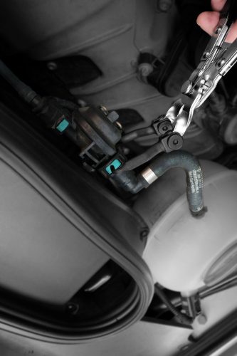 Beta 1482SN Benzincső lehúzó fogó csuklós pofával