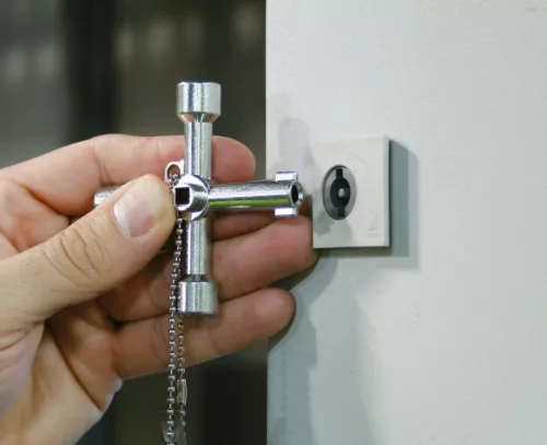 Beta 1600Q 8 Négyágú keresztkulcs (kapcsolószekrényekhez)