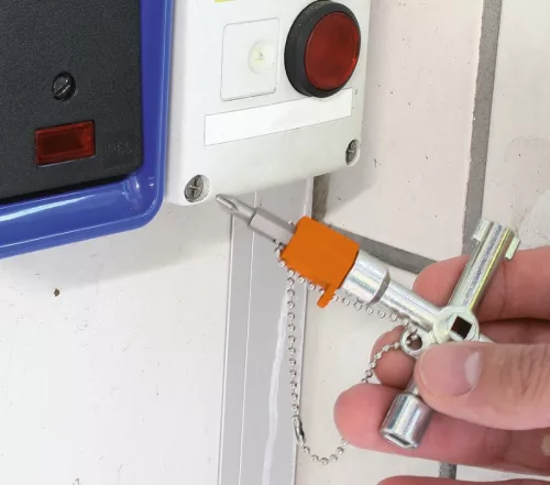 Beta 1600Q 8 Négyágú keresztkulcs (kapcsolószekrényekhez)