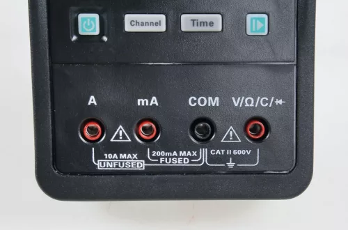 Beta 1760DGT/2 Digitális hordozható multiméter gépkocsikhoz, 2-csatornás oszcilloszkóppal és hullámgenerátorral