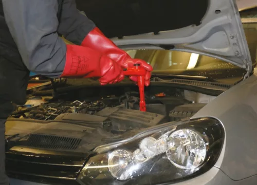 Beta 2115PL-MQ32 32 darabos szigetelt szerszámkészlet hibridautókhoz, puha hőformázott tálcás műanyag kosárban