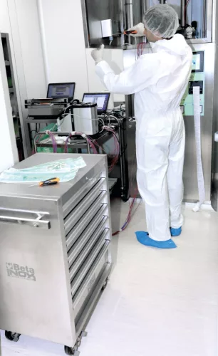 Beta C04TSS/7 7 fiókos szerszámkocsi teljesen rozsdamentes acélból Nem hagynak nyomot a kerekek ÜRES