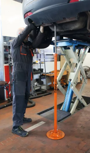 Beta 3023 Hidraulikus hajtómű emelő állító csavarral