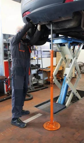 Beta 3023 Hidraulikus hajtómű emelő állító csavarral