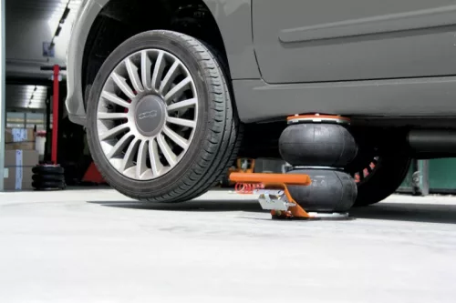 Beta 3061/2T 2 tonnás - 2 lépcsős pneumatikus emelő
