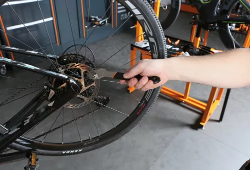 Beta 5980U/BIKE-M 106 darabos kerékpárszerelő szerszámkészlet