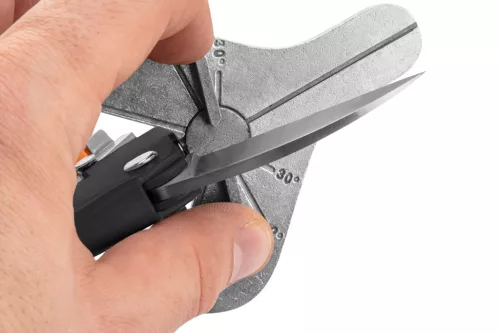 Neo Tools Profilvágó gérvágó olló, szögmérővel