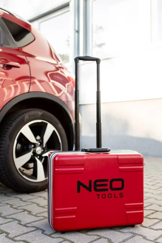 Neo Tools Szigetelt szerszámkészlet elektromos és hibrid autók javításához 51db