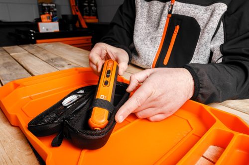 Neo Tools Akkus csavarhúzó készlet, 4V, Li-Ion akku, USB-C töltő, 20bit, tokban