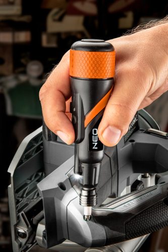 Neo Tools Akkus csavarozó 3,6V, dobozban, bitekkel