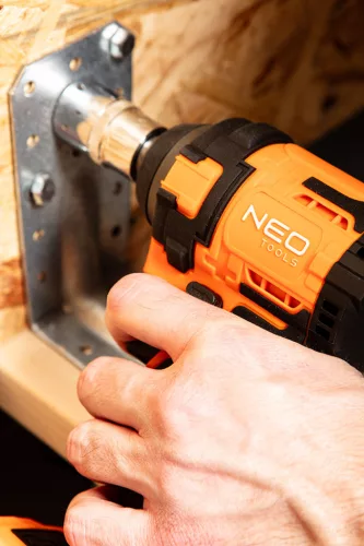 Neo Tools Akkus szénkefementes ütvecsavarozó alapgép 1/2"(négyszög) 350Nm Energy+ (18V) (akku és töltő nélkül)