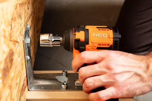 Neo Tools Akkus szénkefementes ütvecsavarozó alapgép 1/2"(négyszög) 350Nm Energy+ (18V) (akku és töltő nélkül)