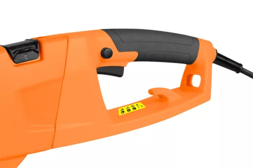 Neo Tools Magassági láncfűrész és sövényvágó 2 az 1-ben, 750W/250mm / 550W/460mm, teleszkópos szár max: 267cm