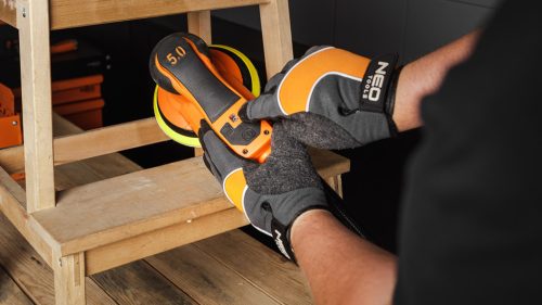 Neo Tools Excentercsiszoló szénkefementes motor, fordulatszám szabályozás  150mm 350W