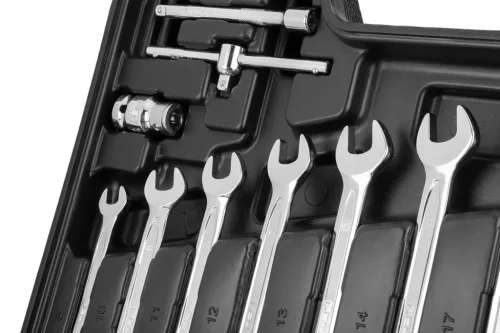 Neo Tools Dugókulcskészlet + szerszámkészlet 1/2", 1/4", 82db