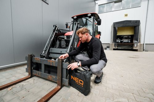 Neo Tools Dugókulcskészlet 1/2", 3/8", 1/4", 220db