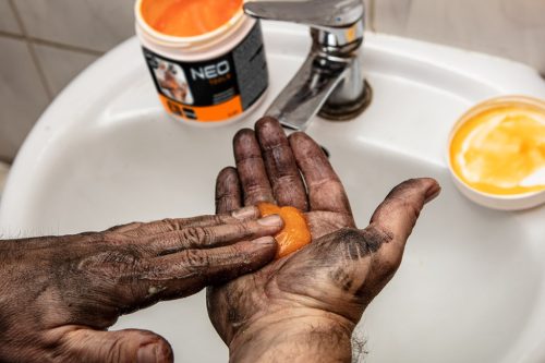 Neo Tools Kéztisztító paszta 500g, ragasztó, gyanta, szilikon, lakk, festék, poliuretán hab és polimer