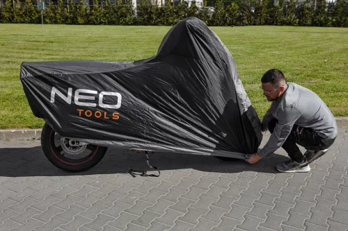 Neo Tools Motortakaró ponyva, 246 x 104 x 127cm, (150 ° C), kültéri