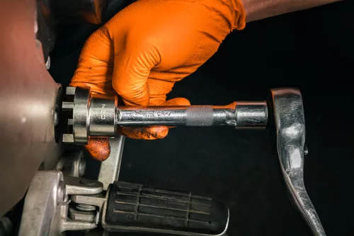 Neo Tools Lengéscsillapító kulcs - Suzuki