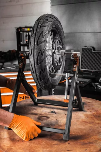 Neo Tools Statikus motorkerékpár kerékkiegyensúlyozó eszköz