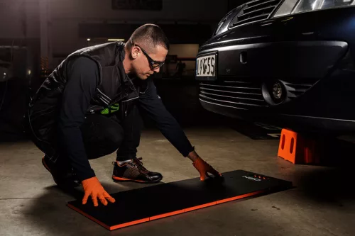 Neo Tools Autós szerelőszőnyeg, összecsukható, 1210x455x23mm , 3rétegű