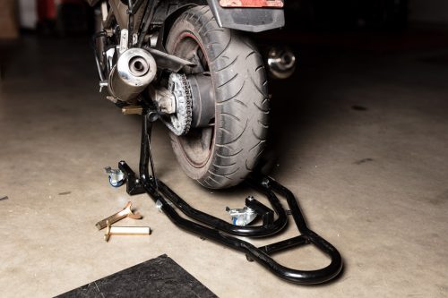 Neo Tools Motorkerékpár állvány, görgős, hátsó kerékhez