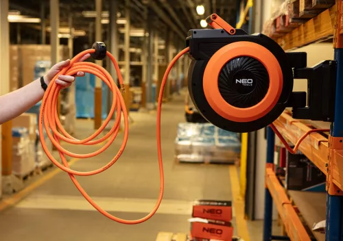 Neo Tools Pneumatikus tömlődob, automata, kompozit, 9.5mm x 15m