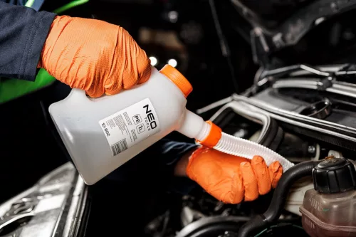 Neo Tools Olaj és hűtőfolyadék beöntő kanna, Flexi csővel, 1l