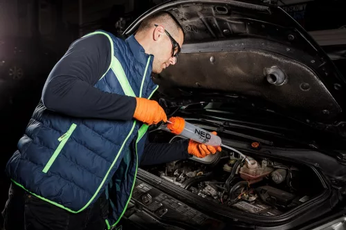 Neo Tools Műanyag folyadékbetöltő fecskendő, 500ml