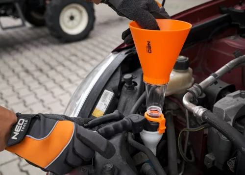 Neo Tools Tölcsér, 125mm, univerzális rögzítőkonzollal, vegyszerálló