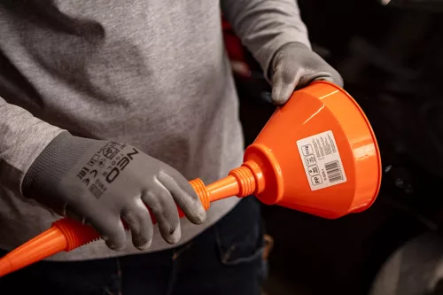 Neo Tools Tölcsér 160mm, 1,2L, flexibilis kifolyóval, polietilén