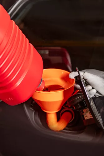 Neo Tools Tölcsér 160mm, 1,2L, flexibilis kifolyóval, polietilén