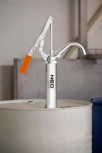 Neo Tools Hordópumpa, kézi, 18liter/perc, 60-200l-es hordókhoz