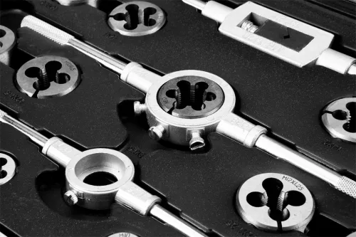 Neo Tools Menetkészítő készlet, 110db