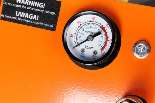 Neo Tools Kompresszor, 40L, álló, 8bar, 169l/perc, 2 csatlakozó, 2 nyomásmérő, olajkenésű