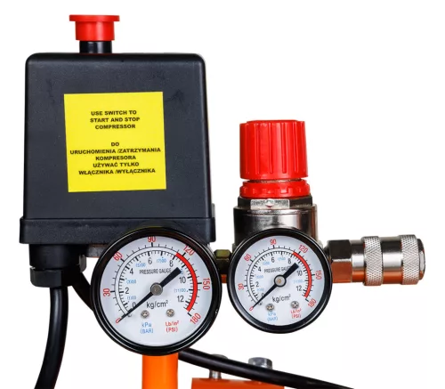 Neo Tools Kompresszor 50L, 8 bar, 180L/perc,  extra csendes, kefementes motorral, olajmentes, 80Db