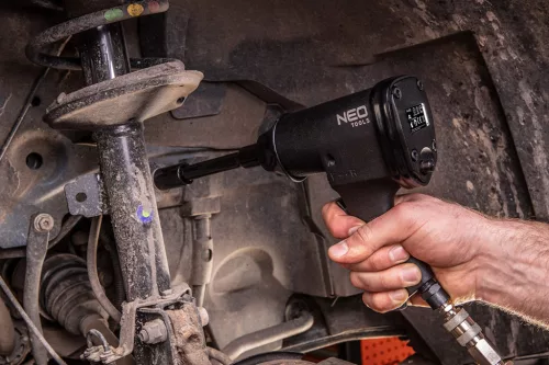 Neo Tools Pneumatikus ütvecsavarozó készlet 1/2" 32kgm, dugókulcsokkal