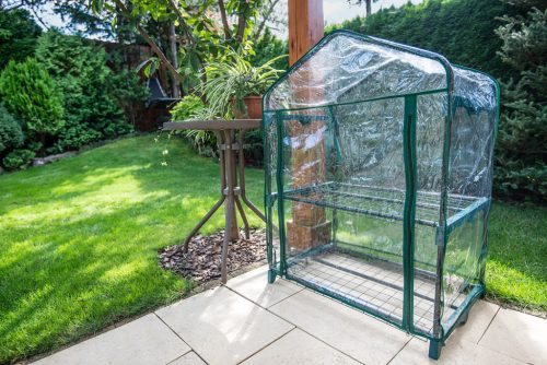 Neo Tools Növényház 69 x 49 x 95cm, PVC fólia, fémszerkezet