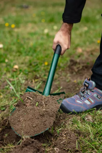 Verto Ásó élezett, fém nyél, műanyag markolat