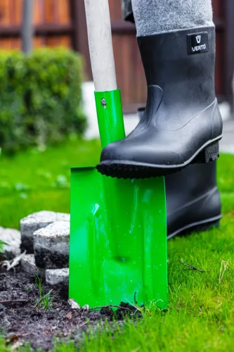 Verto Ásólapát, T markolattal, fa nyéllel, 117cm