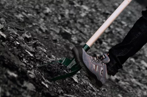 Verto Szénlapát, fa nyéllel, T markolattal