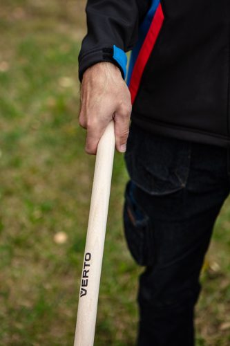 Verto Gereblye, 12 fogú, fa nyéllel