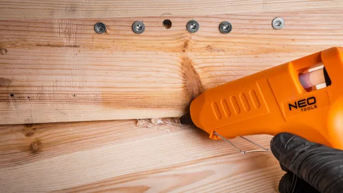 Neo Tools Ragasztópisztoly 11mm, 40W + 24 ragasztórúd