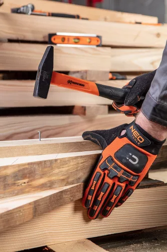 Neo Tools Általános kalapács 300g, üvegszál nyél, kétkomponensű markolat