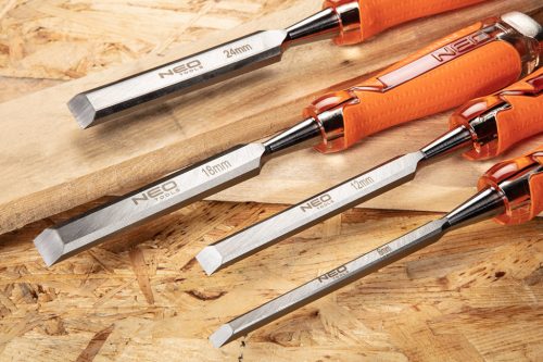 Neo Tools Favéső készlet 4db-os 6, 12, 18, 24. Kétkomponensű markolat, gyöngyvászon tok